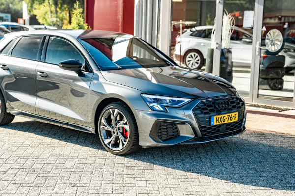 Audi A3 Sportback 45 TFSI e S edition Competition | ACC | B&O | HUD