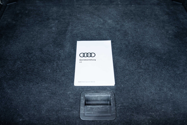 Audi A3 Sportback 45 TFSI e S edition Competition | ACC | B&O | HUD