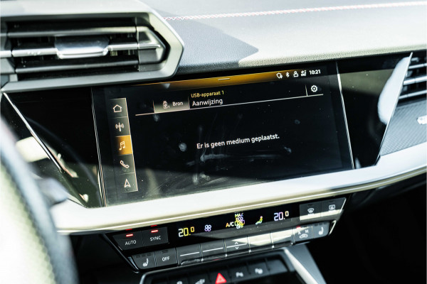 Audi A3 Sportback 45 TFSI e S edition Competition | ACC | B&O | HUD