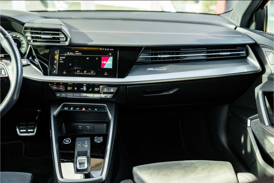 Audi A3 Sportback 45 TFSI e S edition Competition | ACC | B&O | HUD