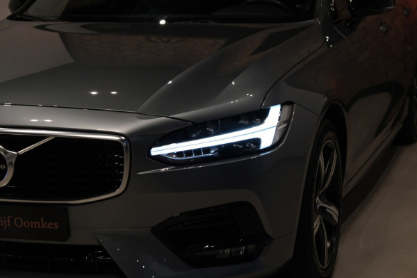 Volvo V90 2.0 T5 R-Design *59dkm* |Wegklapbare Trekhaak| Nieuwstaat!! Leder/Alcantara Camera/Navigatie
