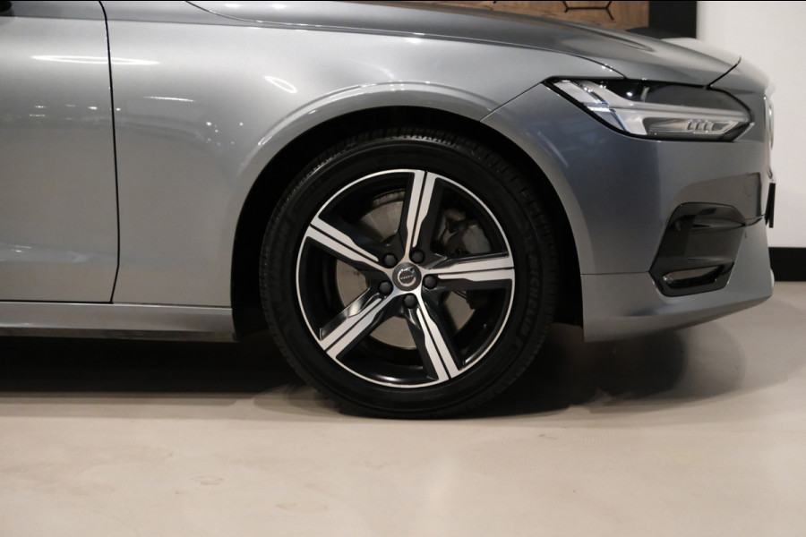 Volvo V90 2.0 T5 R-Design *59dkm* |Wegklapbare Trekhaak| Nieuwstaat!! Leder/Alcantara Camera/Navigatie