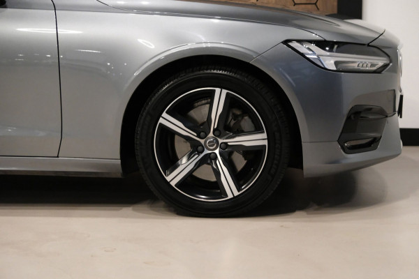 Volvo V90 2.0 T5 R-Design *59dkm* |Wegklapbare Trekhaak| Nieuwstaat!! Leder/Alcantara Camera/Navigatie