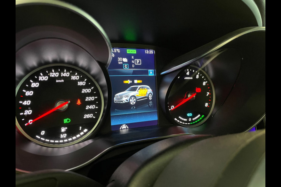 Mercedes-Benz GLC 300e 4MATIC AIRCO NAVI CRUISE BLUETOOTH TREKHAAK PRIVACYGLAS NIEUWSTAAT