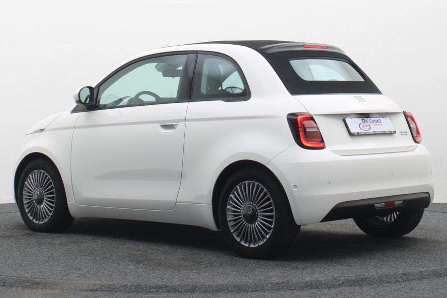 Fiat 500C Icon 42 kWh Cabrio Climate, Cruise, Apple Carplay, Camera, Stoelverwarming