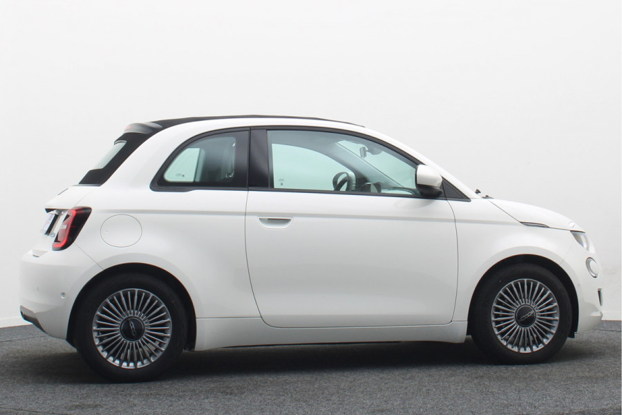 Fiat 500C Icon 42 kWh Cabrio Climate, Cruise, Apple Carplay, Camera, Stoelverwarming