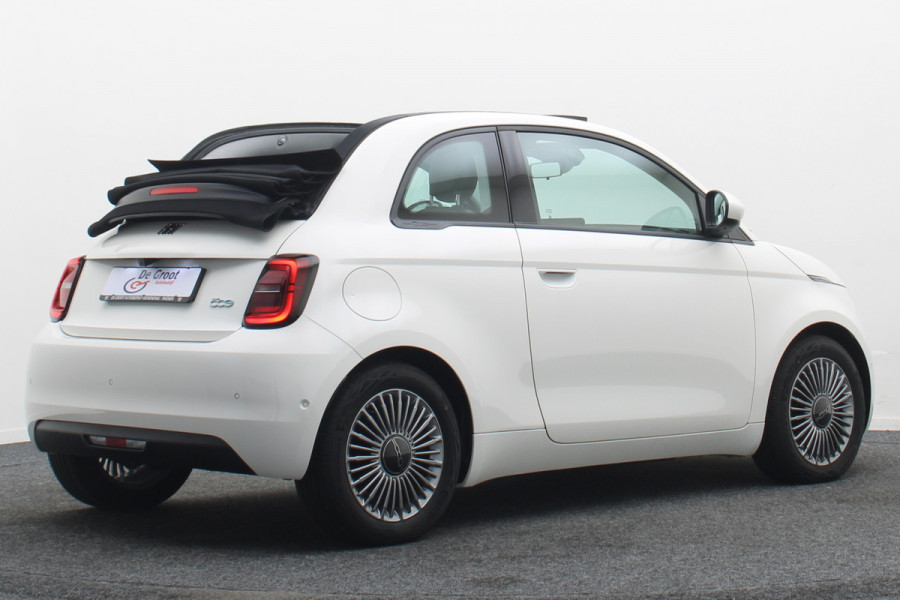Fiat 500C Icon 42 kWh Cabrio Climate, Cruise, Apple Carplay, Camera, Stoelverwarming