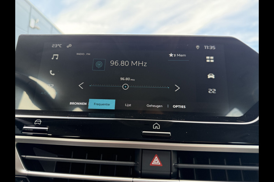 Citroën Ë-C4 You 50 kWh (Camera - LED - Comfort Seats - Navigatie via APP - Automatische Airco - Apple Carplay)