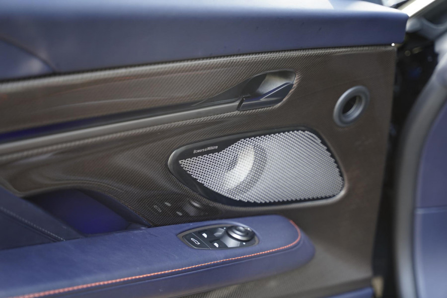 Aston Martin Vanquish 5.2 V12 Volante / FULL CARBON INTERIOR + EXTERIOR
