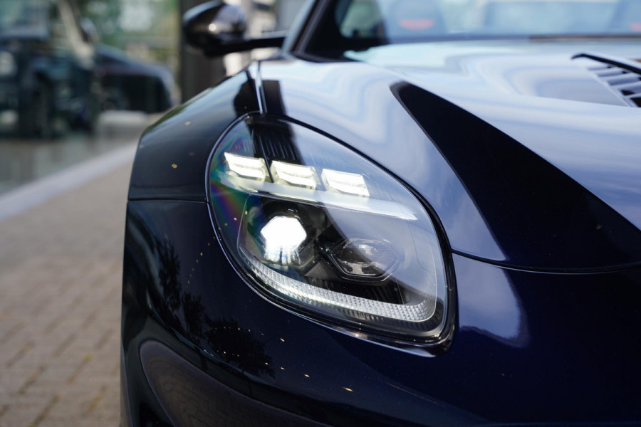 Aston Martin Vanquish 5.2 V12 Volante / FULL CARBON INTERIOR + EXTERIOR