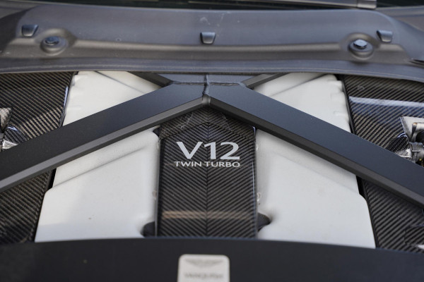 Aston Martin Vanquish 5.2 V12 Volante / FULL CARBON INTERIOR + EXTERIOR