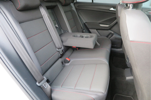 Volkswagen T-Roc 1.5 TSI 150pk DSG Sport Business R-Line Keyless, LED,Camera, Virtual cockpit,Navigatie, Stoelverwarming, Electr. Achterklep. Schakelmogelijkheid aan stuurwiel, etc