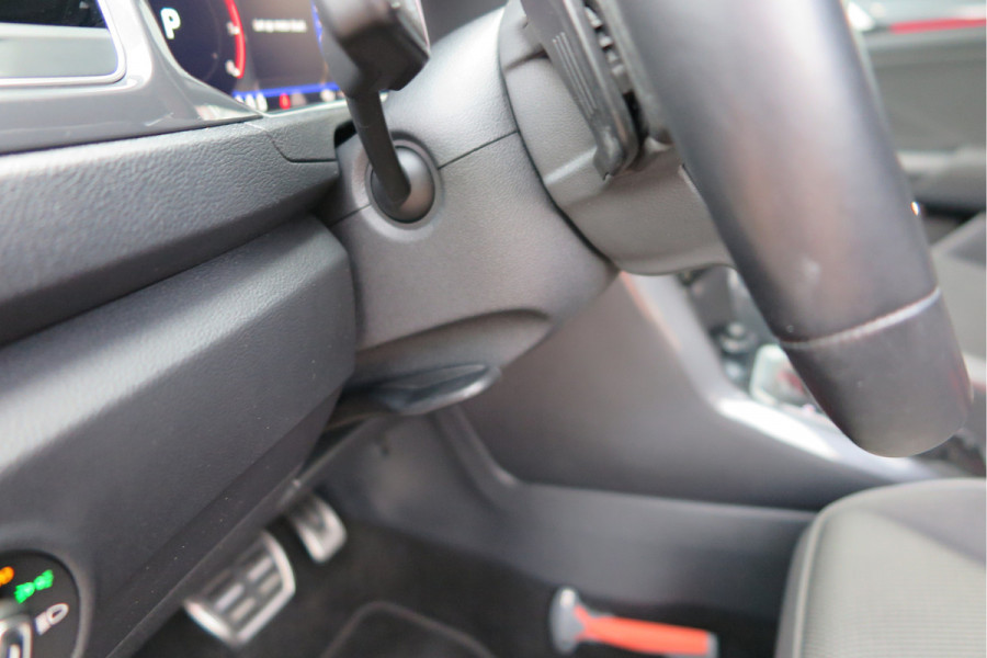 Volkswagen T-Roc 1.5 TSI 150pk DSG Sport Business R-Line Keyless, LED,Camera, Virtual cockpit,Navigatie, Stoelverwarming, Electr. Achterklep. Schakelmogelijkheid aan stuurwiel, etc