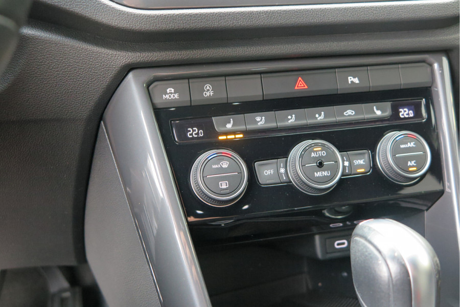 Volkswagen T-Roc 1.5 TSI 150pk DSG Sport Business R-Line Keyless, LED,Camera, Virtual cockpit,Navigatie, Stoelverwarming, Electr. Achterklep. Schakelmogelijkheid aan stuurwiel, etc