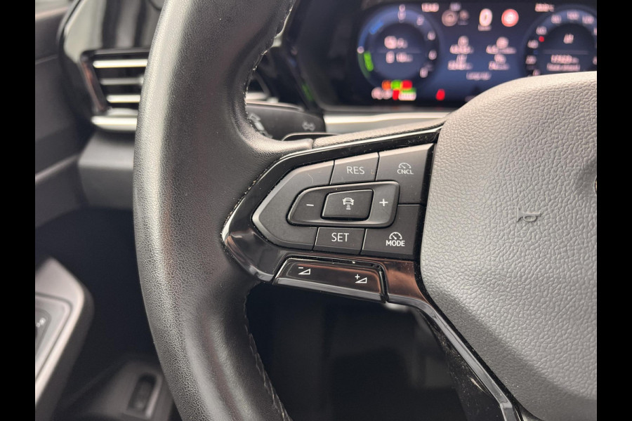 Ford Transit Connect 1.5 EcoBoost PHEV L2 Limited 150 pk | DEMO | Laadvloerbescherming, hout,Driver Assistance Pack Trailer