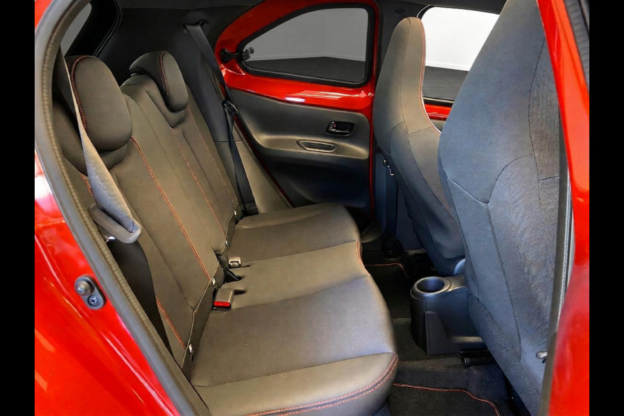 Toyota Aygo X 1.0 VVT-i S-AUTOMAAT CABRIO PREMIUM GARANTIE 2035! . CABRIO-DAK . JBL AUDIO . PARKEERSENSOREN VOOR & ACHTER . EN MEER…..