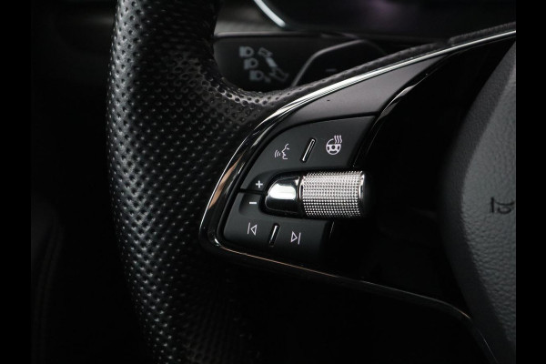 Škoda Superb 1.5 TSI ACT Sportline Business | Leder/Alcantara | Adaptive cruise | Stuur/stoel verwarming | Memory | Virtual Dashboard | Camera | Park assist | Navigatie | Carplay |