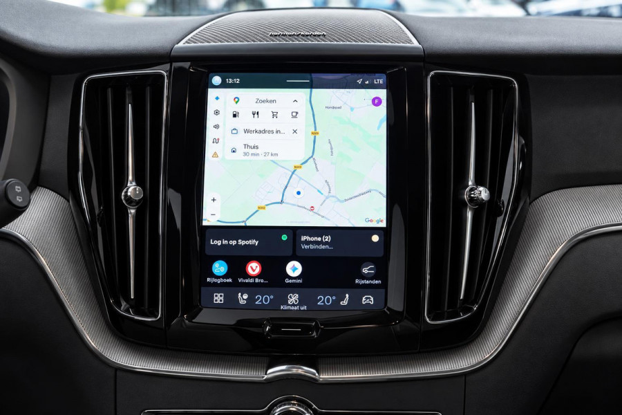 Volvo XC60 2.0 B4 R-Design Panorama Standkachel 22Inch