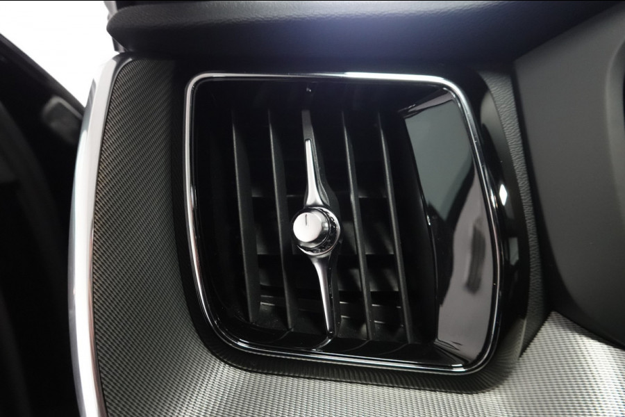 Volvo XC60 2.0 B4 R-Design Panorama Standkachel 22Inch