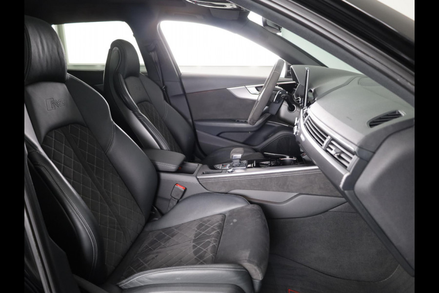 Audi A4 Avant 2.9 TFSI RS 4 quattro 450pk | Panoramadak | Adaptive cruise controle | Matrix | Trekhaak | Elektrisch verstelbare voorstoelen met geheugen | Stoelverwarming voor en achter