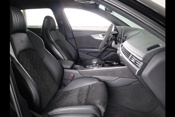 Audi A4 Avant 2.9 TFSI RS 4 quattro 450pk | Panoramadak | Adaptive cruise controle | Matrix | Trekhaak | Elektrisch verstelbare voorstoelen met geheugen | Stoelverwarming voor en achter