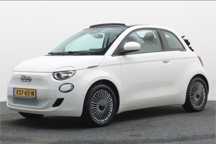 Fiat 500C Icon 42 kWh Camera, Apple Carplay, Keyless, Stoelverwarming, Dodehoeksensor, PDC