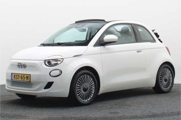 Fiat 500C Icon 42 kWh Camera, Apple Carplay, Keyless, Stoelverwarming, Dodehoeksensor, PDC