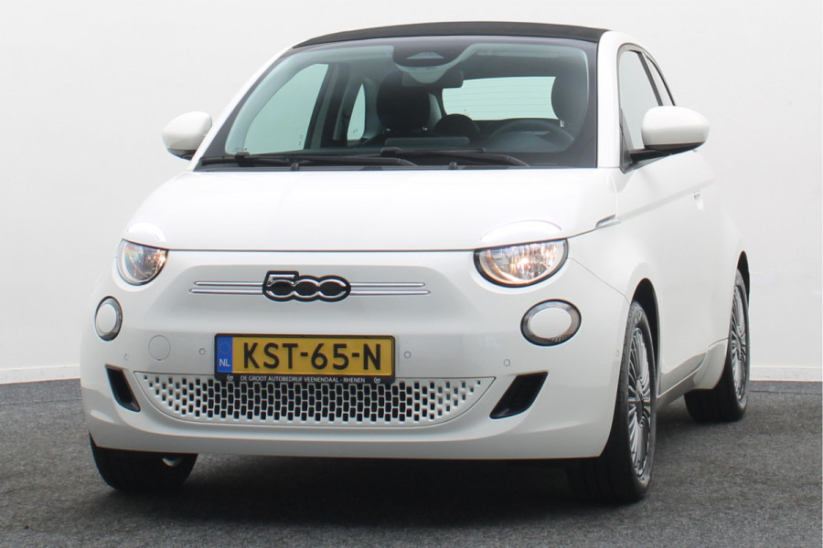 Fiat 500C Icon 42 kWh Camera, Apple Carplay, Keyless, Stoelverwarming, Dodehoeksensor, PDC