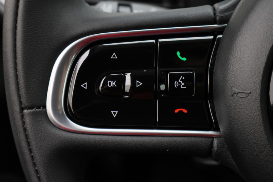 Fiat 500C Icon 42 kWh Camera, Apple Carplay, Keyless, Stoelverwarming, Dodehoeksensor, PDC