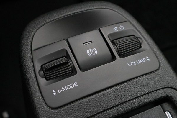Fiat 500C Icon 42 kWh Camera, Apple Carplay, Keyless, Stoelverwarming, Dodehoeksensor, PDC