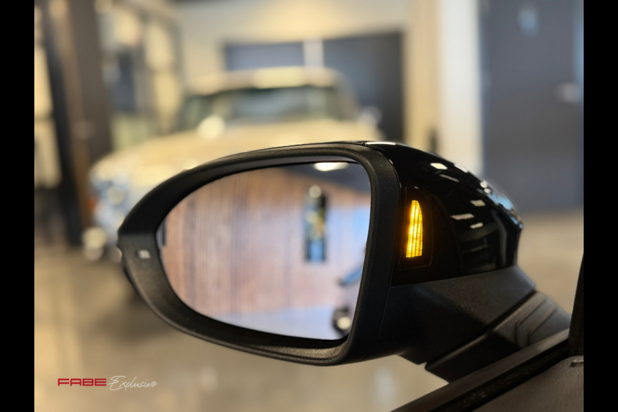 Volkswagen Golf 2.0 TSI R 4Motion / Akrapovic / Memory / Pano / H/K / HUD / Stoelventilatie / IQ Lights / Drift / Camera / Carplay