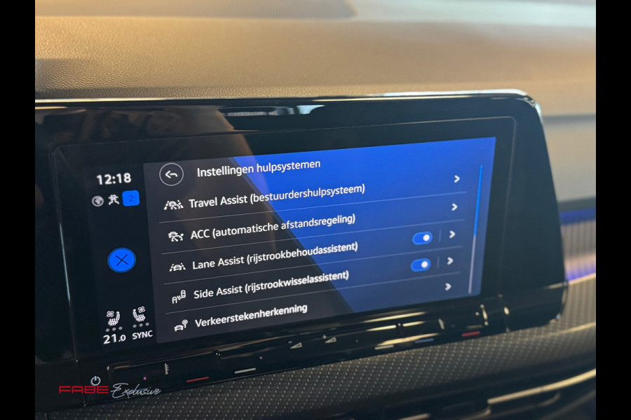 Volkswagen Golf 2.0 TSI R 4Motion / Akrapovic / Memory / Pano / H/K / HUD / Stoelventilatie / IQ Lights / Drift / Camera / Carplay