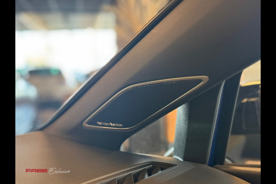 Volkswagen Golf 2.0 TSI R 4Motion / Akrapovic / Memory / Pano / H/K / HUD / Stoelventilatie / IQ Lights / Drift / Camera / Carplay
