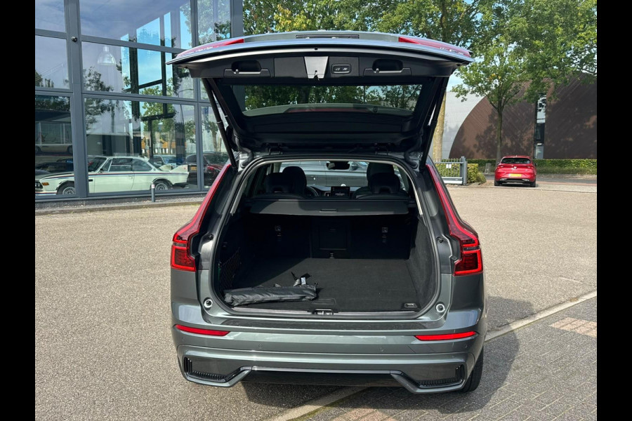 Volvo XC60 2.0 T8 AWD Plug-in hybrid Ultra Dark VAN: 62.900,- VOOR: 59.877,- UW HERFSTVOORDEEL: 3.023,- EURO | FABR. garantie t/m 02-2028 | MEGA VOL! | LUCHTVERING | STOEL VERKOELING|VENTILATIE | B&W AUDIO etc. |