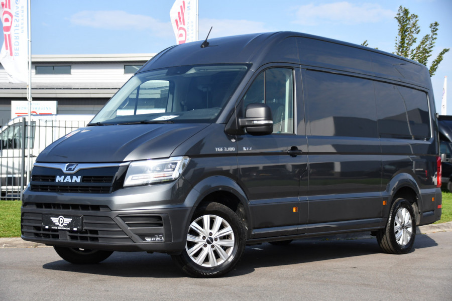 MAN TGE 3.180 35 2.0 L3H3 4x4 PB Edition Cruise, Camera, Carplay, 177pk, Clima, Automaat, Trekhaak, Sensoren, Geveerde stoel, Uniek!
