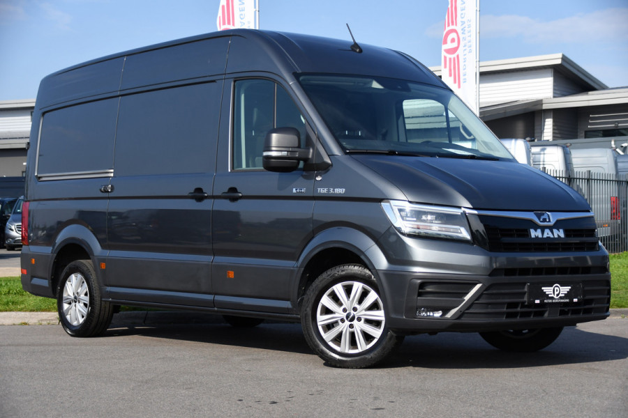 MAN TGE 3.180 35 2.0 L3H3 4x4 PB Edition Cruise, Camera, Carplay, 177pk, Clima, Automaat, Trekhaak, Sensoren, Geveerde stoel, Uniek!