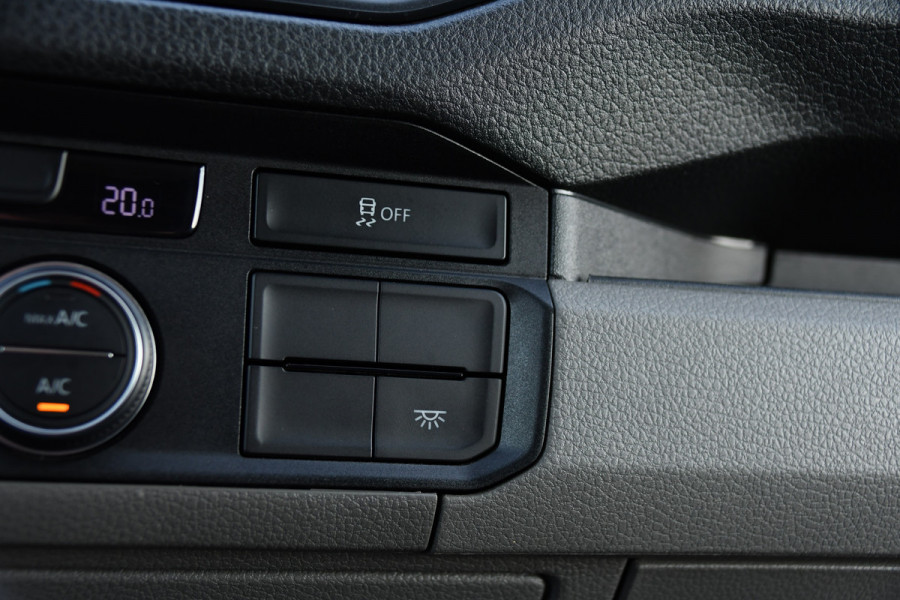 MAN TGE 3.180 35 2.0 L3H3 4x4 PB Edition Cruise, Camera, Carplay, 177pk, Clima, Automaat, Trekhaak, Sensoren, Geveerde stoel, Uniek!