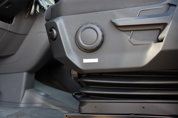 MAN TGE 3.180 35 2.0 L3H3 4x4 PB Edition Cruise, Camera, Carplay, 177pk, Clima, Automaat, Trekhaak, Sensoren, Geveerde stoel, Uniek!