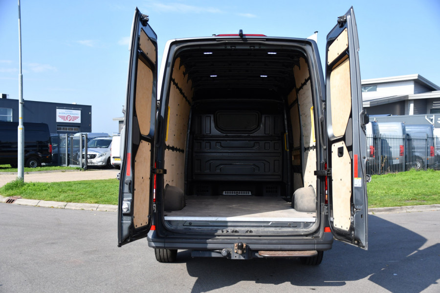 MAN TGE 3.180 35 2.0 L3H3 4x4 PB Edition Cruise, Camera, Carplay, 177pk, Clima, Automaat, Trekhaak, Sensoren, Geveerde stoel, Uniek!