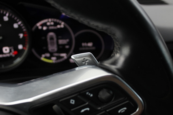 Porsche Cayenne 3.0 E-Hybrid | Fiscaal €101.261,- | BTW | Panoramadak | Leder | BOSE