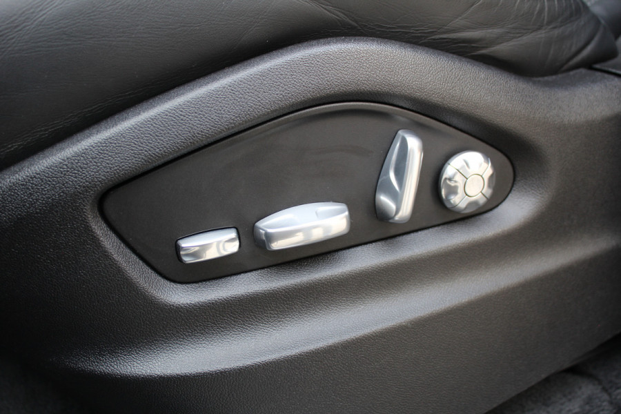 Porsche Cayenne 3.0 E-Hybrid | Fiscaal €101.261,- | BTW | Panoramadak | Leder | BOSE