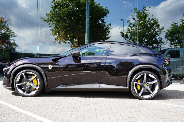 Ferrari Purosangue 6.5 V12 / Full PPF / Full Carbon Pack / Retrofit Steeringwheel