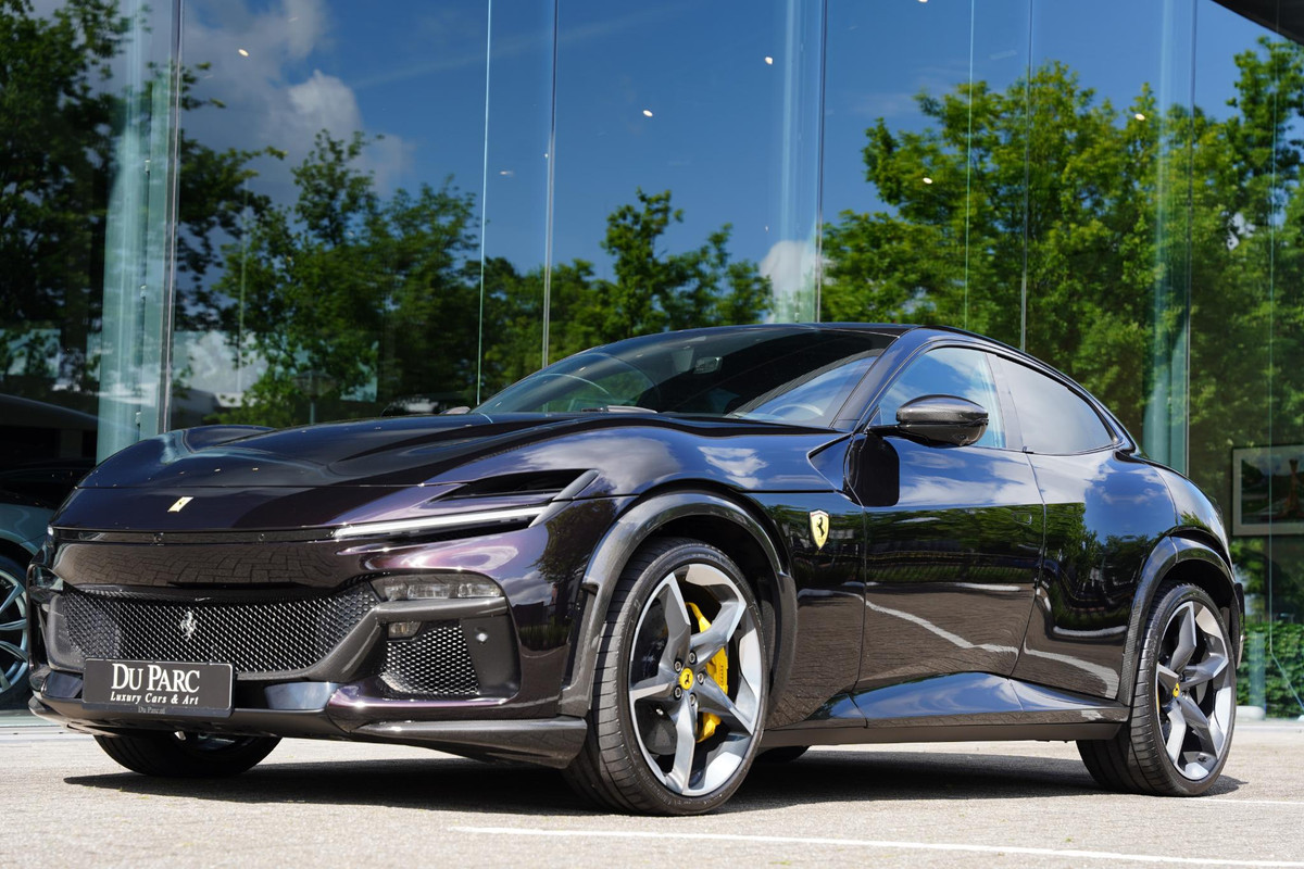 Ferrari Purosangue 6.5 V12 / Full PPF / Full Carbon Pack / Retrofit Steeringwheel