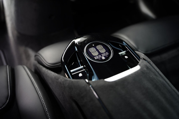 Ferrari Purosangue 6.5 V12 / Full PPF / Full Carbon Pack / Retrofit Steeringwheel