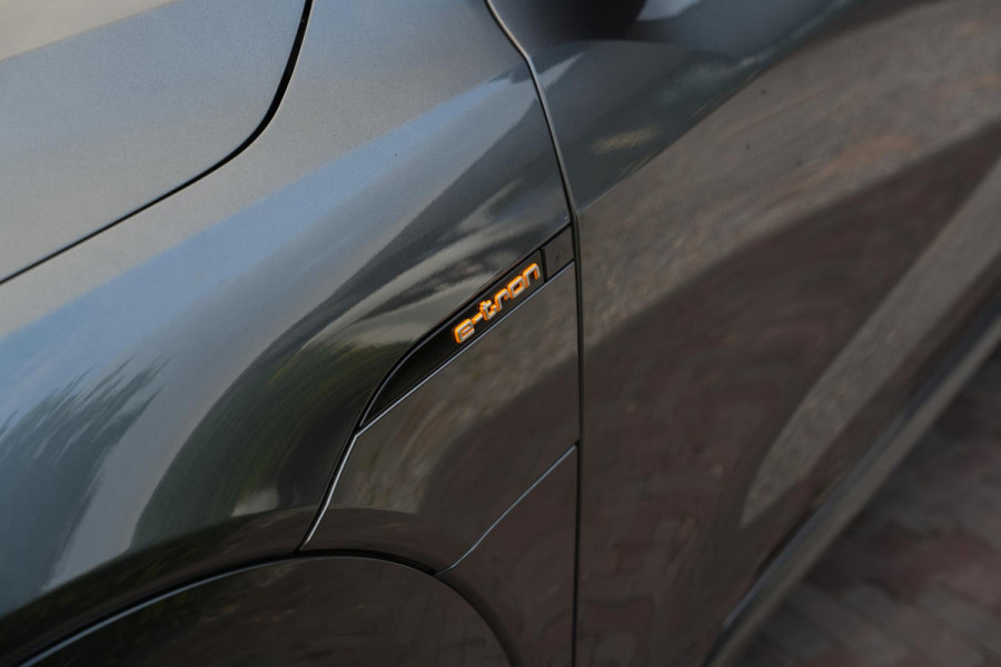 Audi e-tron e-tron 50 quattro Launch edition Black 71 kWh