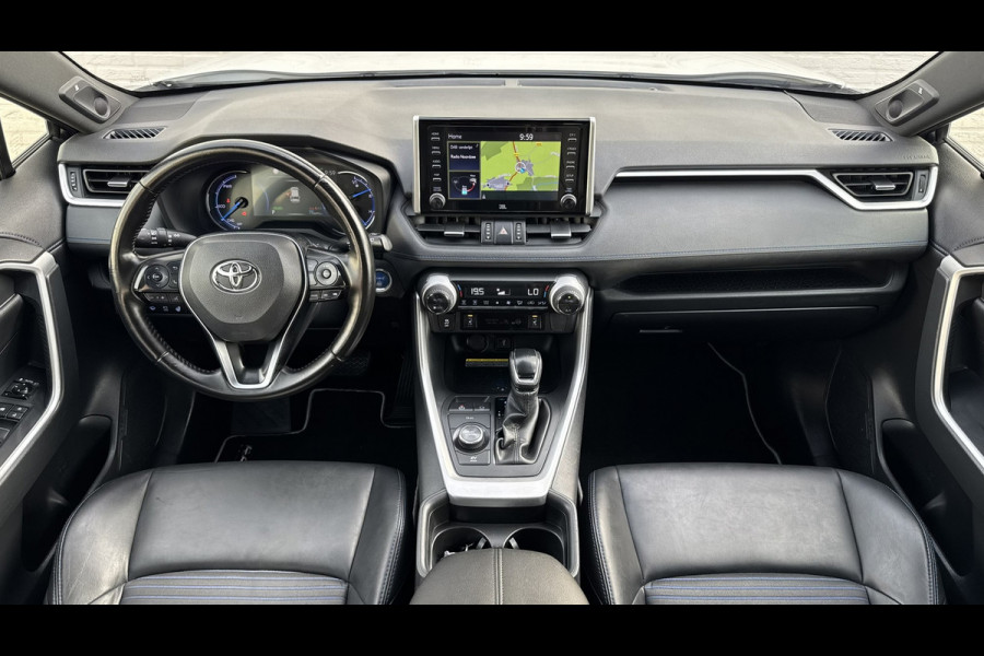 Toyota RAV4 2.5 Hybrid AWD Bi-Tone Trekhaak Leder Panorama JBL Verwarmde voorruit en stuur