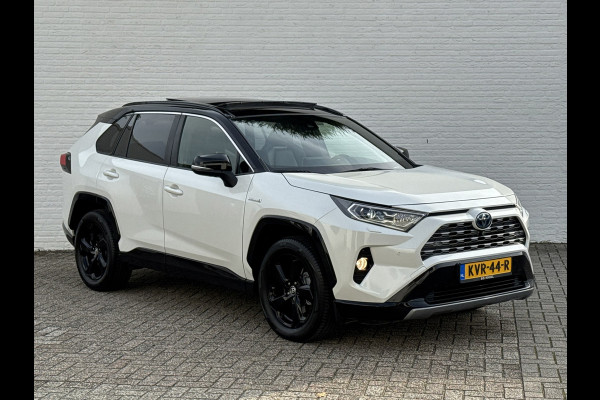 Toyota RAV4 2.5 Hybrid AWD Bi-Tone Trekhaak Leder Panorama JBL Verwarmde voorruit en stuur