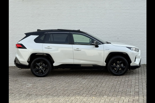 Toyota RAV4 2.5 Hybrid AWD Bi-Tone Trekhaak Leder Panorama JBL Verwarmde voorruit en stuur