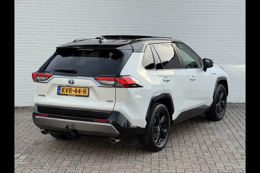 Toyota RAV4 2.5 Hybrid AWD Bi-Tone Trekhaak Leder Panorama JBL Verwarmde voorruit en stuur