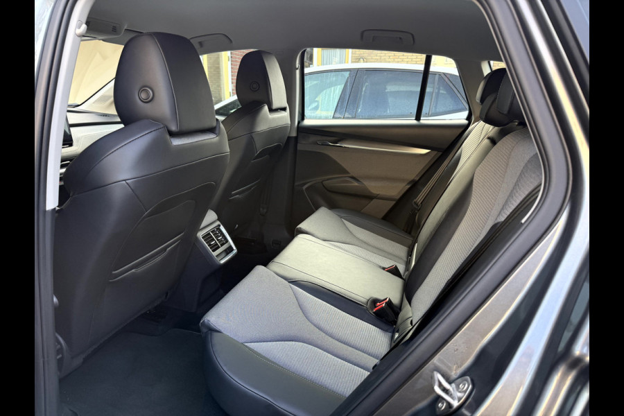 Škoda ENYAQ iV 60 SOH 93.4%, Camera, App Connect, Sfeerverlichting
